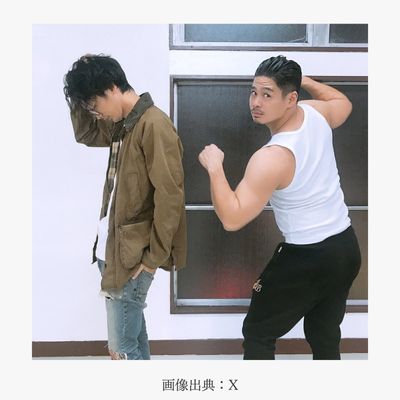 めしあがれ(左がゴゾンジ岩谷・右がまんたナイスミドル)